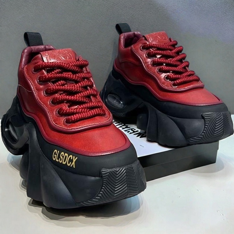 مصمم نمط حذاء رجالي 2025 الخري - مراجعة Mens Fashion Trainers 2025 وسعره
