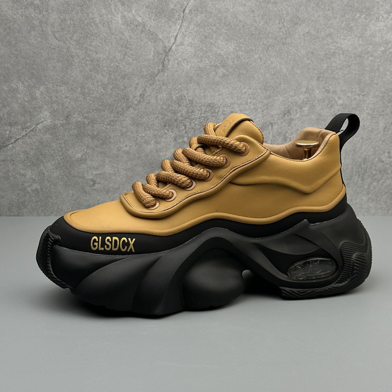 أحذية رجالية بتصميم عصري لخريف - مراجعة Mens Fashion Trainers 2025 وسعره