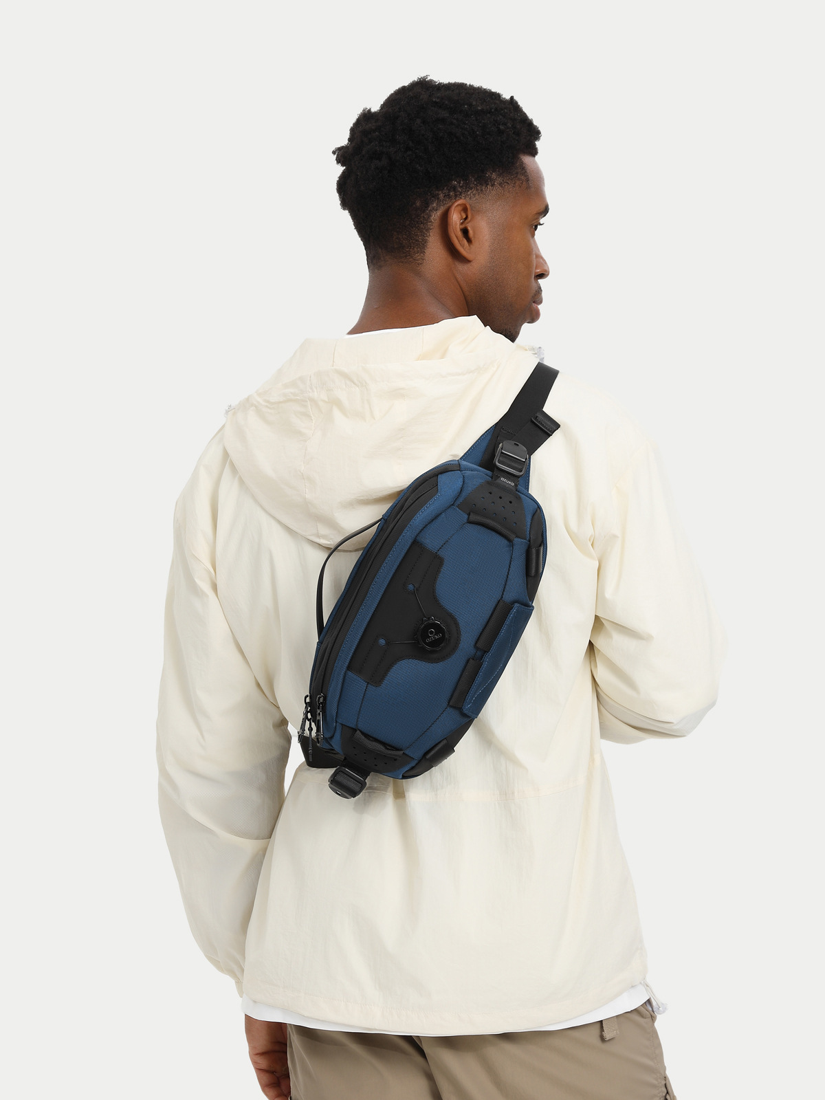 حقيبة صدر متعددة الوظائف من OZ - مراجعة Men'S Fashion Bag وسعره